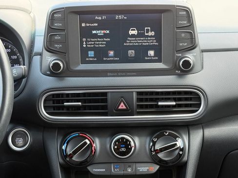 Used 2020 Hyundai Kona SEL FWD image 25