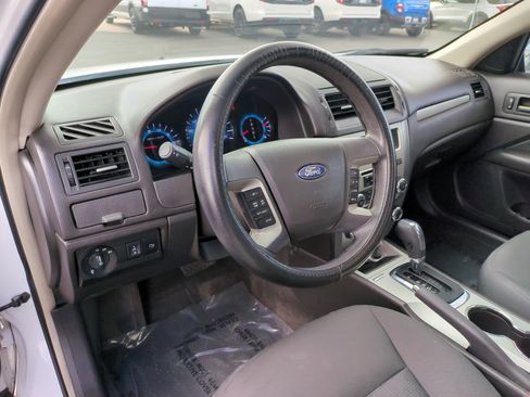 Used 2010 Ford Fusion SE image 12