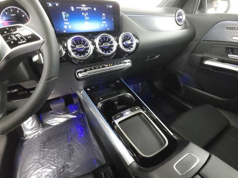 Certified 2026 Mercedes-Benz GLA 250 4MATIC image 14