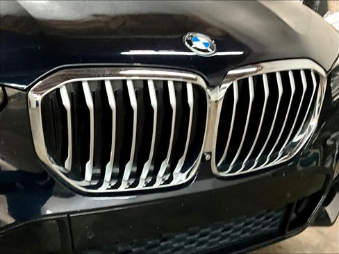 Used 2019 BMW X5 xDrive40i w/ M Sport Package image 31