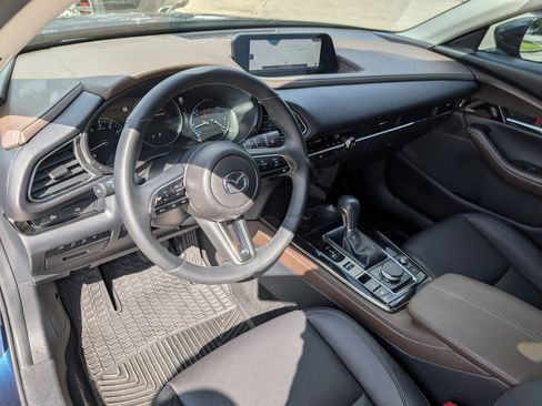 Used 2025 MAZDA CX-30 AWD 2.5 S w/ Premium Package image 3