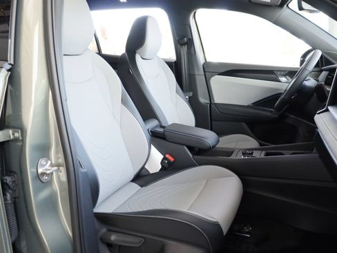 New 2026 Volkswagen Tiguan SE R-Line FWD image 14