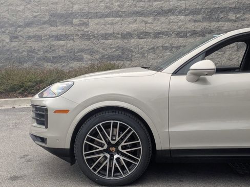New 2026 Porsche Cayenne S image 11