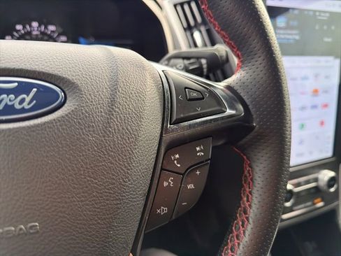 Used 2024 Ford Edge ST-Line image 32