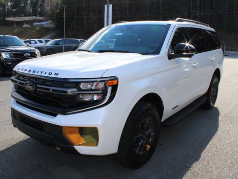 New 2025 Ford Expedition Tremor image 7