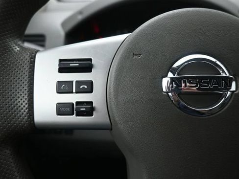 Used 2015 Nissan Frontier SV AWD/4WD image 24