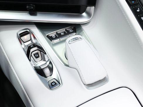 Used 2024 Chevrolet Corvette Stingray Preferred Cpe w/ 2LT image 44