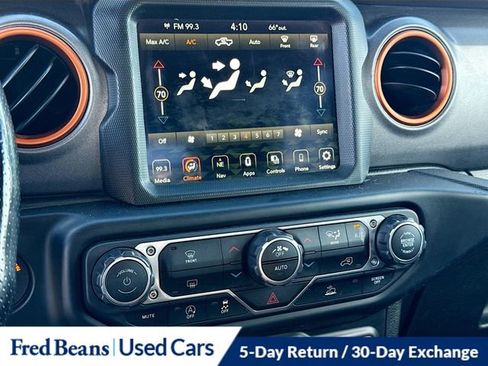 Used 2022 Jeep Gladiator Mojave w/ LED Lighting Group image 18