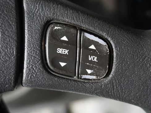 Used 2006 GMC Yukon XL SLT w/ SLT Preferred Equipment Group AWD/4WD image 15