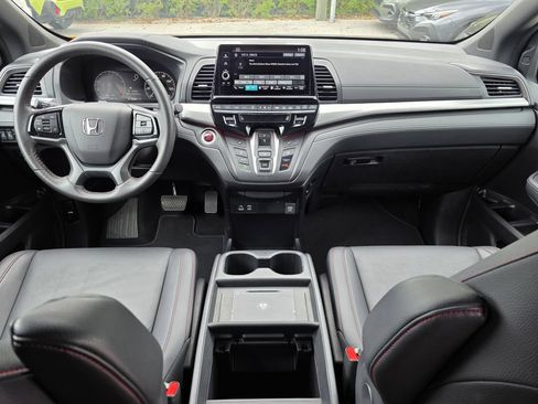 Used 2025 Honda Odyssey Sport-L image 12
