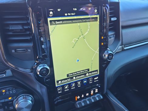 Used 2020 RAM 1500 Limited w/ Body Color Bumper Group image 21