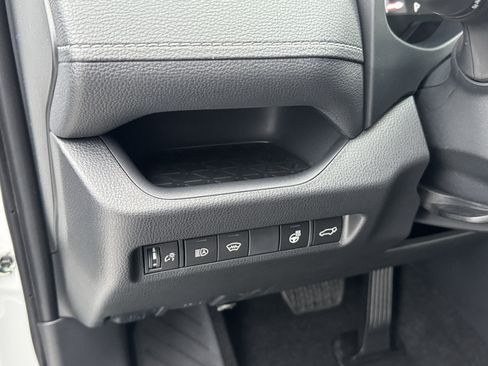 New 2025 Toyota RAV4 XLE Premium image 17