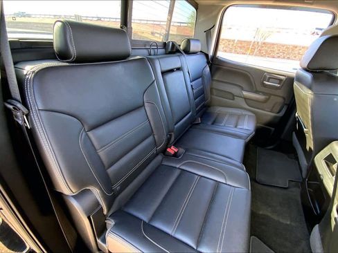 Used 2018 GMC Sierra 2500 Denali w/ Duramax Plus Package image 19