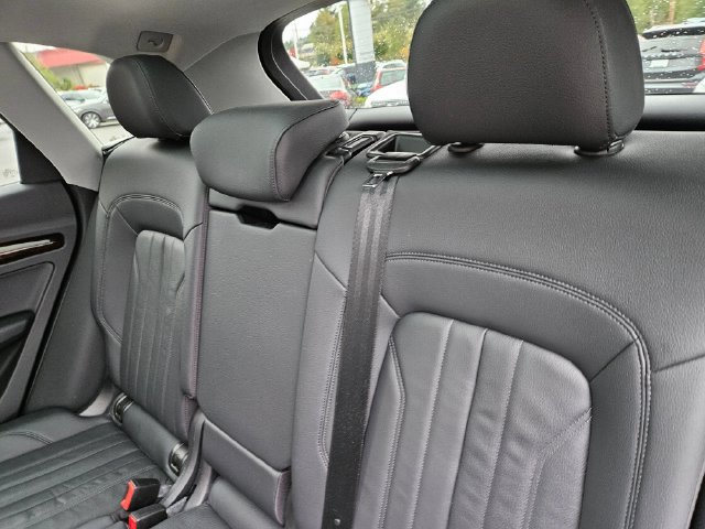 Used 2018 Audi Q5 2.0T Premium w/ Convenience Package AWD/4WD image 15