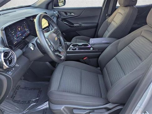 Used 2026 Chevrolet Equinox LT w/ Safety and Technology Package image 16