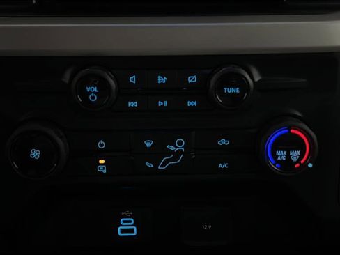 Used 2023 Ford F250 XLT AWD/4WD image 17