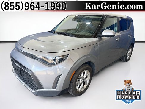 Used 2024 Kia Soul LX w/ Option Group 015 FWD image 1