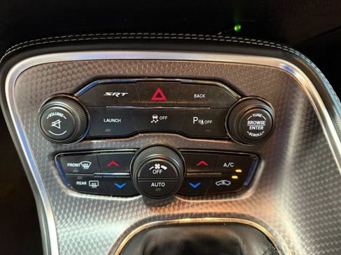 Used 2015 Dodge Challenger SRT Hellcat image 20