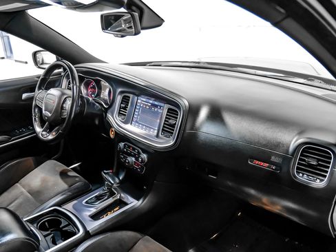 Used 2020 Dodge Charger Scat Pack w/ Plus Group RWD image 19