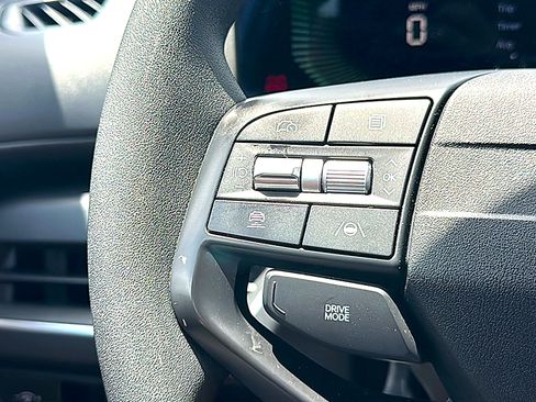 Used 2025 Kia K4 FWD image 29