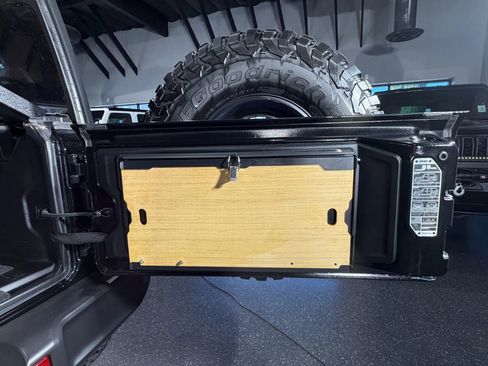 Used 2023 Jeep Wrangler Unlimited Rubicon 4xe AWD/4WD image 36