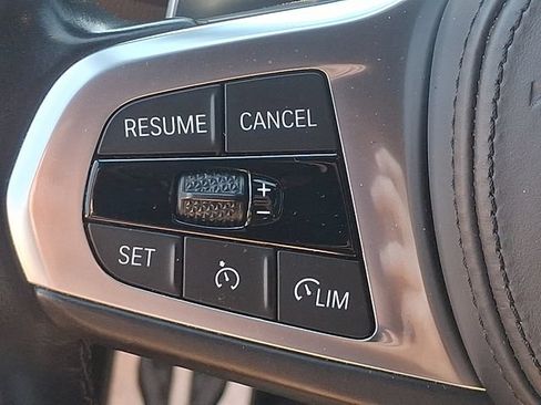 Used 2021 BMW 330i Sedan w/ M Sport Package RWD image 21