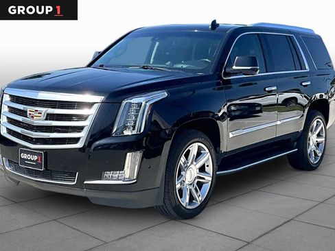 Used 2020 Cadillac Escalade Luxury RWD image 1