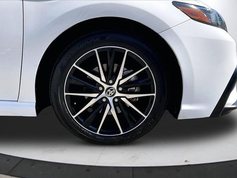 Used 2023 Toyota Camry SE w/ Convenience Package FWD image 33
