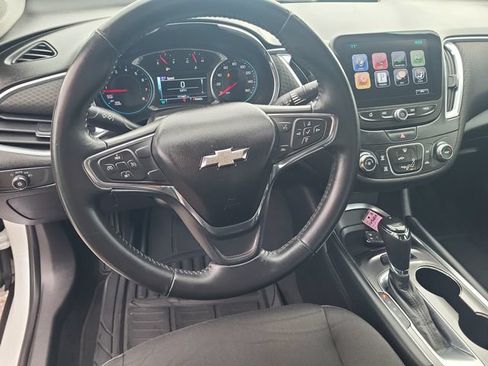 Used 2016 Chevrolet Malibu LT FWD image 17
