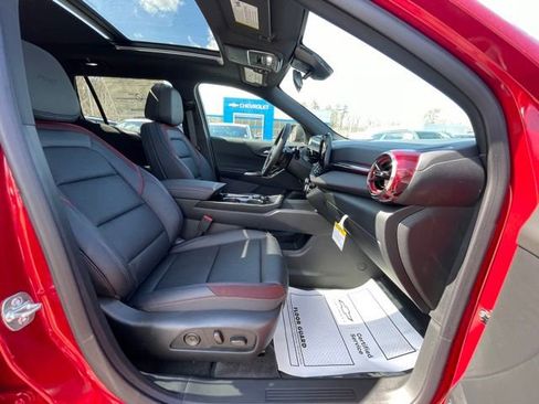 New 2026 Chevrolet Equinox RS w/ Convenience Package III AWD/4WD image 23