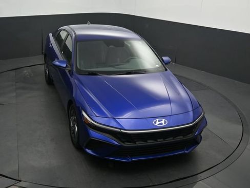 Used 2024 Hyundai Elantra SEL FWD image 52