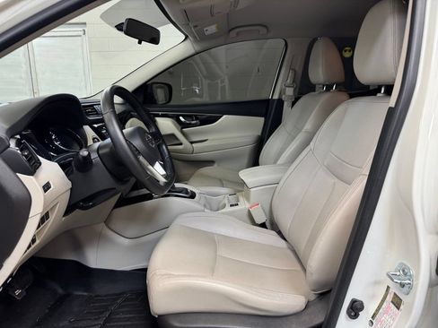 Used 2017 Nissan Rogue Sport SL AWD/4WD image 12