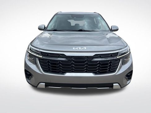 Certified 2024 Kia Seltos S image 2