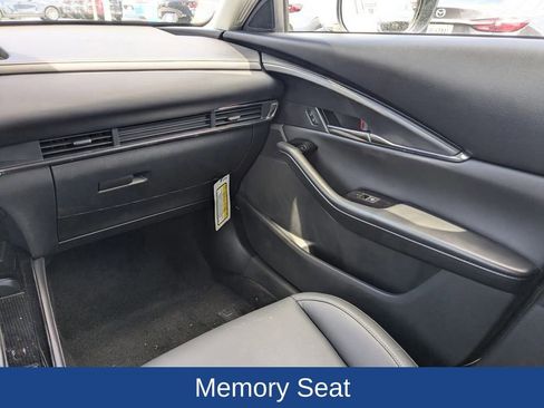 Certified 2025 MAZDA CX-30 AWD 2.5 S w/ Preferred Package image 17