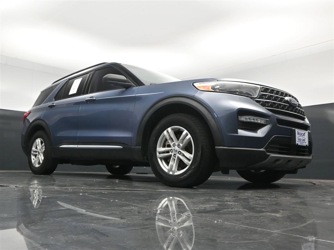 Used 2021 Ford Explorer XLT w/ Equipment Group 202A RWD image 29
