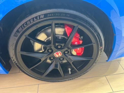New 2025 Honda Civic Type R image 4