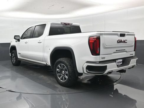 Used 2024 GMC Sierra 1500 AT4 w/ Technology Package AWD/4WD image 30