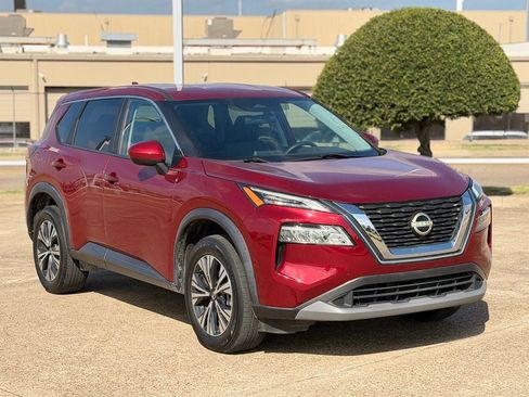 Certified 2023 Nissan Rogue SV FWD image 3