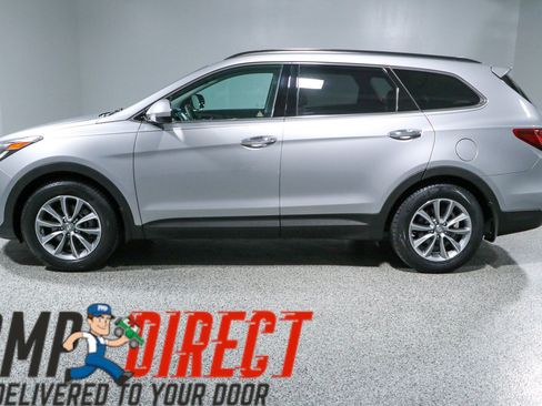 Used 2017 Hyundai Santa Fe SE w/ Cargo Package AWD/4WD image 10