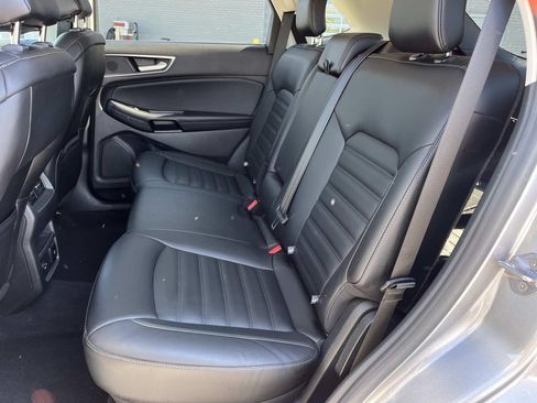 Used 2021 Ford Edge SEL w/ Convenience Package AWD/4WD image 19