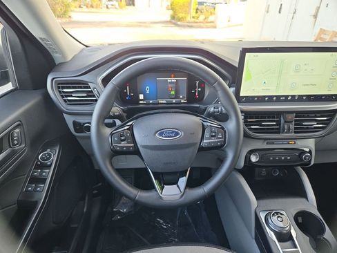 Used 2025 Ford Escape Active w/ Tech Pack #1 FWD image 11