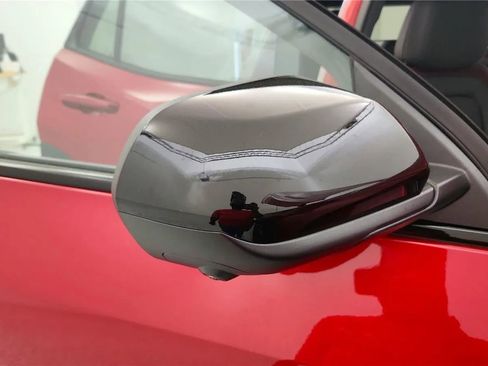 New 2026 Chevrolet Equinox RS w/ Safety and Technology Package FWD image 18