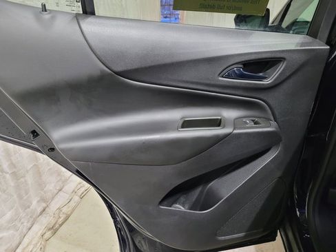 Used 2021 Chevrolet Equinox LT image 47