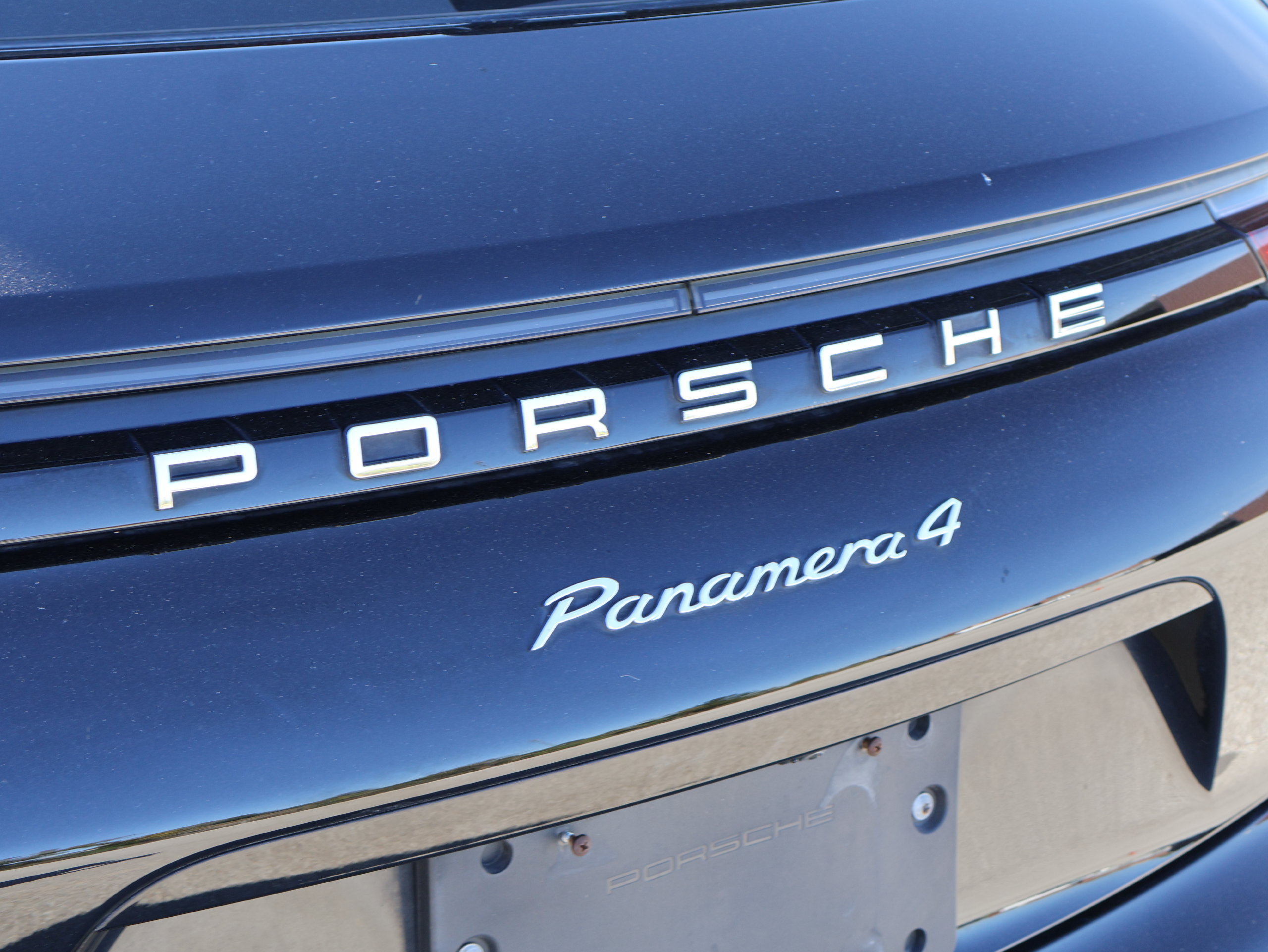 Used 2018 Porsche Panamera 4 AWD/4WD image 6