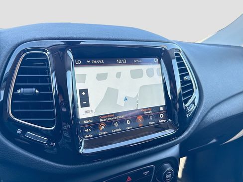 Used 2020 Jeep Compass Limited image 13