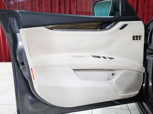 Used 2015 Maserati Quattroporte S Q4 AWD/4WD image 11