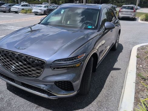 Certified 2026 Genesis GV70 2.5T Select AWD/4WD image 3