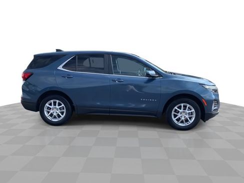 Certified 2024 Chevrolet Equinox LT w/ LPO, Floor Liner Package FWD image 9