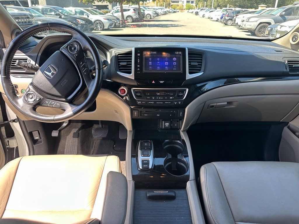 Used 2016 Honda Pilot Touring image 12