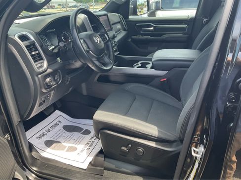 Used 2022 RAM 1500 Big Horn AWD/4WD image 6